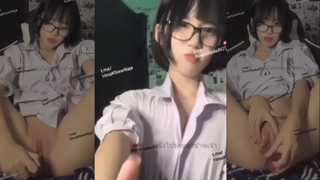 คลิปหลุดมาใหม่ Youjizz คลิปโป๊งานแรร์ น้องลูกหมูดิสคอร์ดxxxช่วยตัวเองคาชุดนักเรียนม.ปลายลงกลุ่มลับ18 เล่นเสียวกับเซ็กส์ทอยที่เป็นหำปลอมแท่งใหญ่ยาว พอน้ำเงี่ยนใกล้จะแตกแล้วทำหน้าอ้อนควยได้ร่านสุดๆ